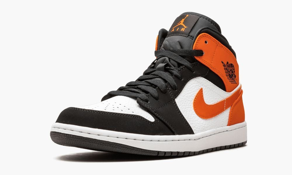 Air Jordan 1 Mid “shattered blackboard”