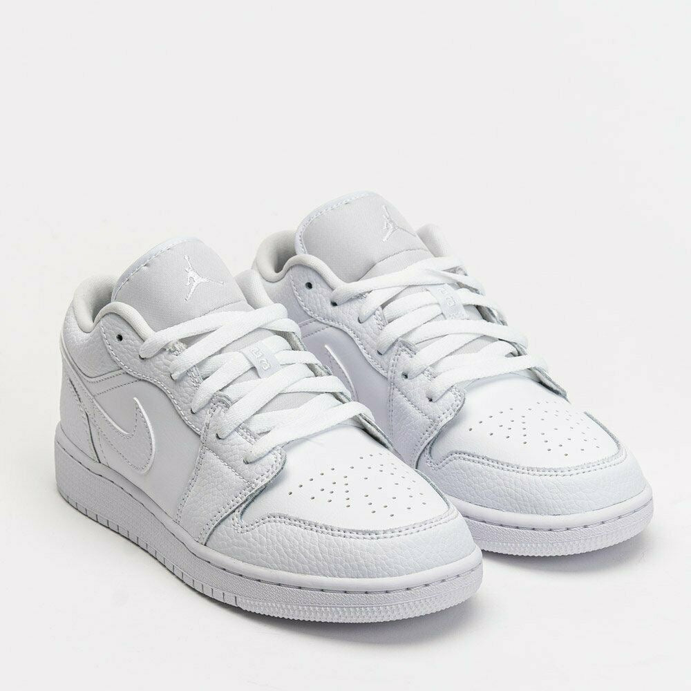 Jordan 1 low “triple white”