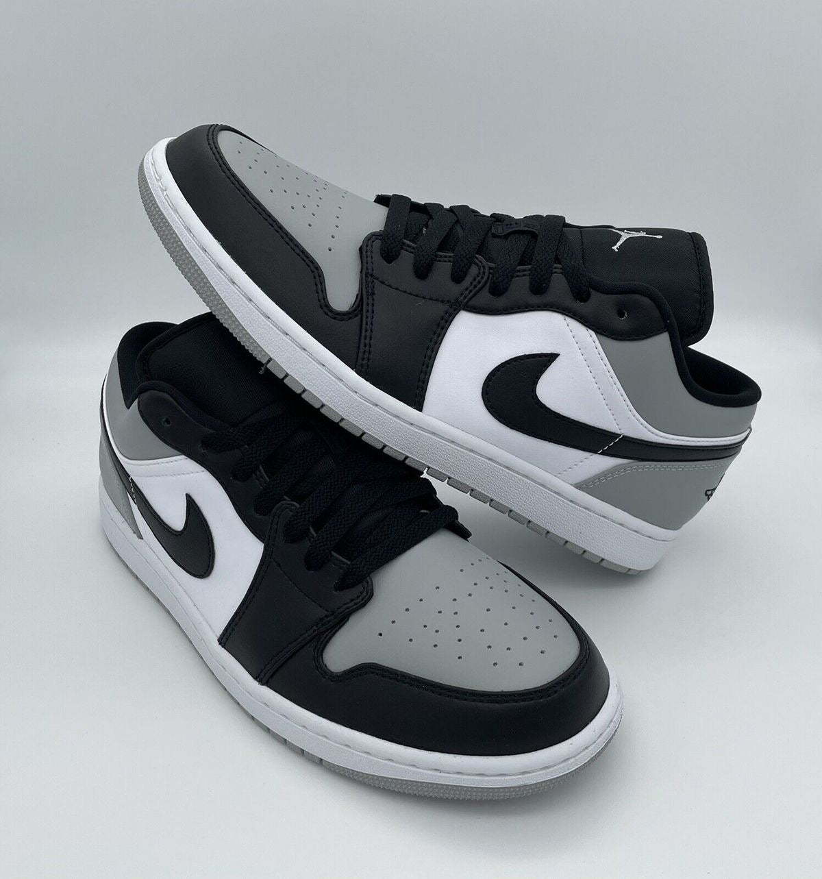 Jordan 1 Low “light grey and black”