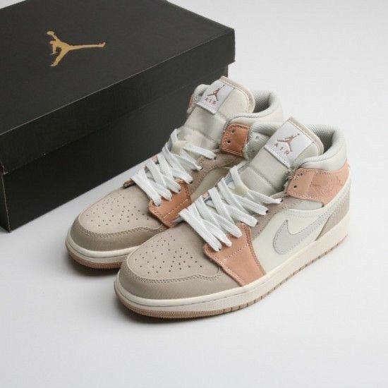 Jordan 1 mid Milan beige