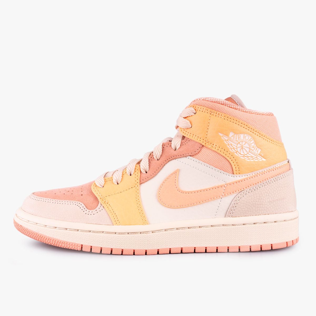 Jordan 1 Mid “apricot”