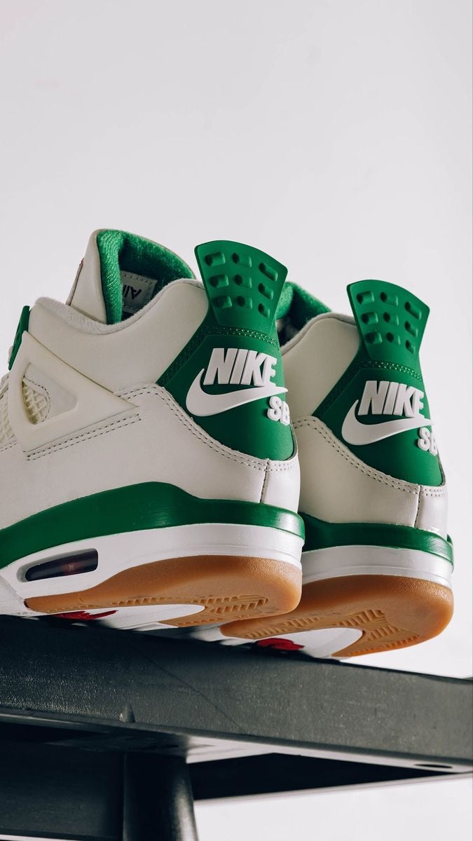 Jordan 4 SB “Pine green”