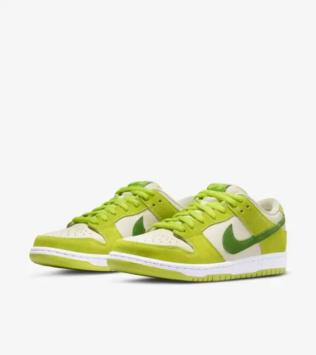 Nike Dunk Low “Green Apple”