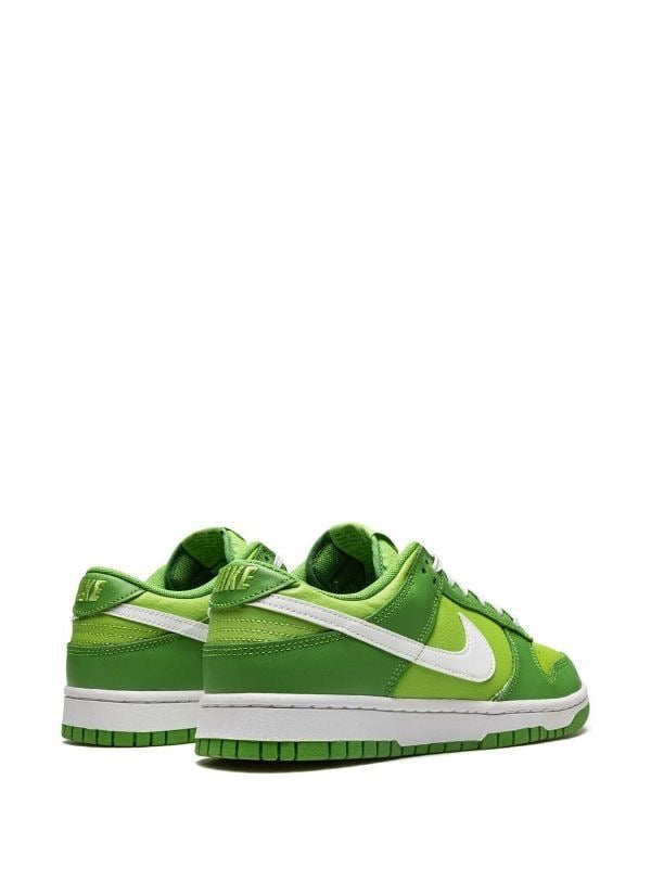 Nike Dunks Low “chlorofyll”