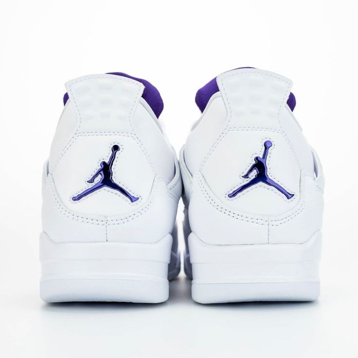 Air Jordan 4, metallic purple